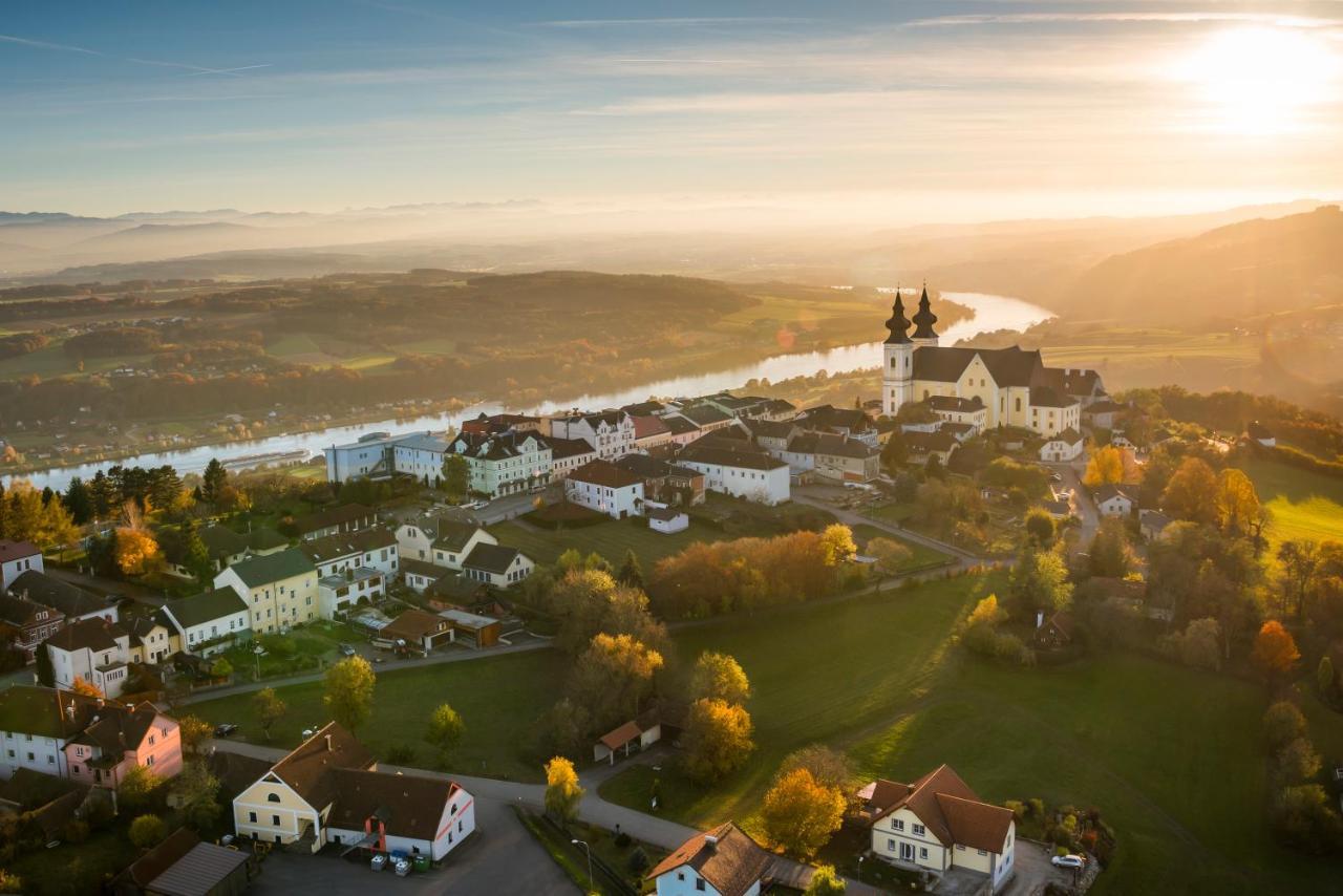 Hotel Schachner Maria Taferl Bagian luar foto