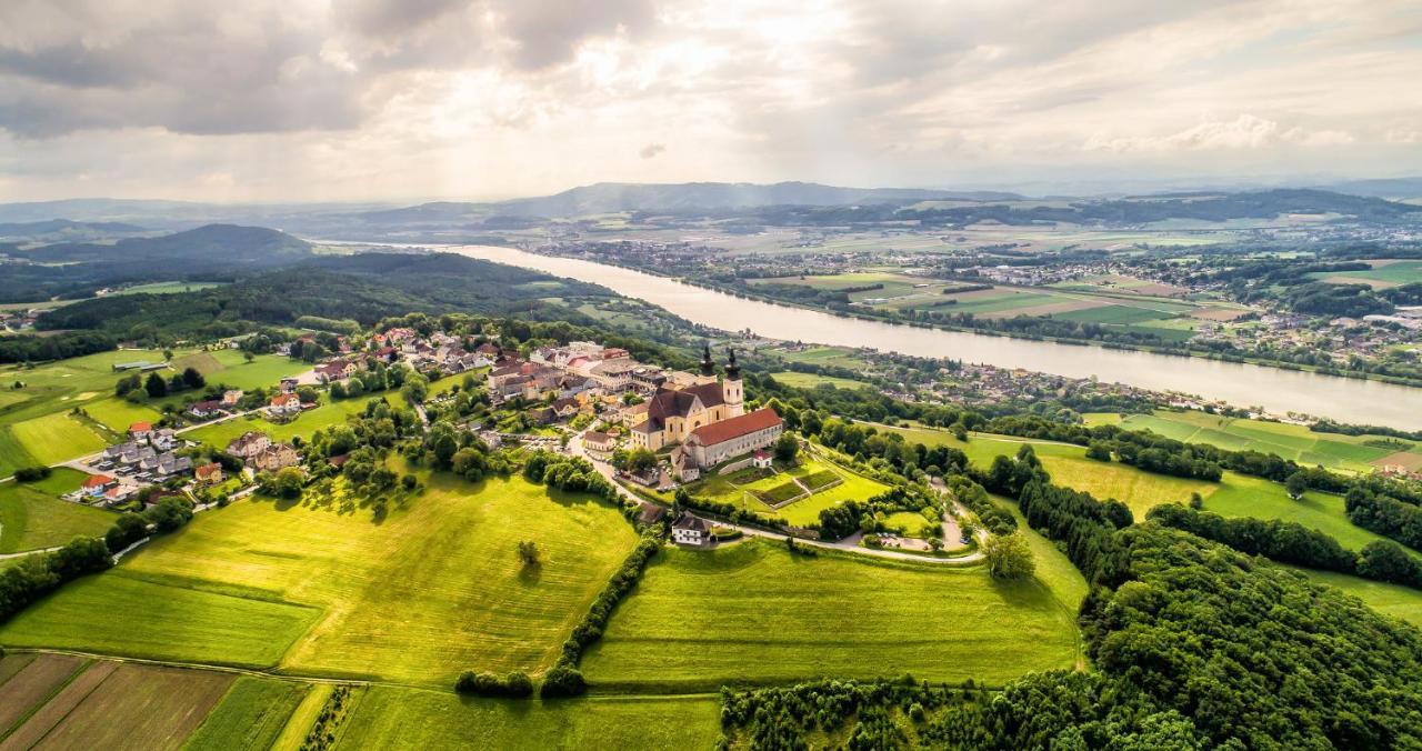 Hotel Schachner Maria Taferl Bagian luar foto